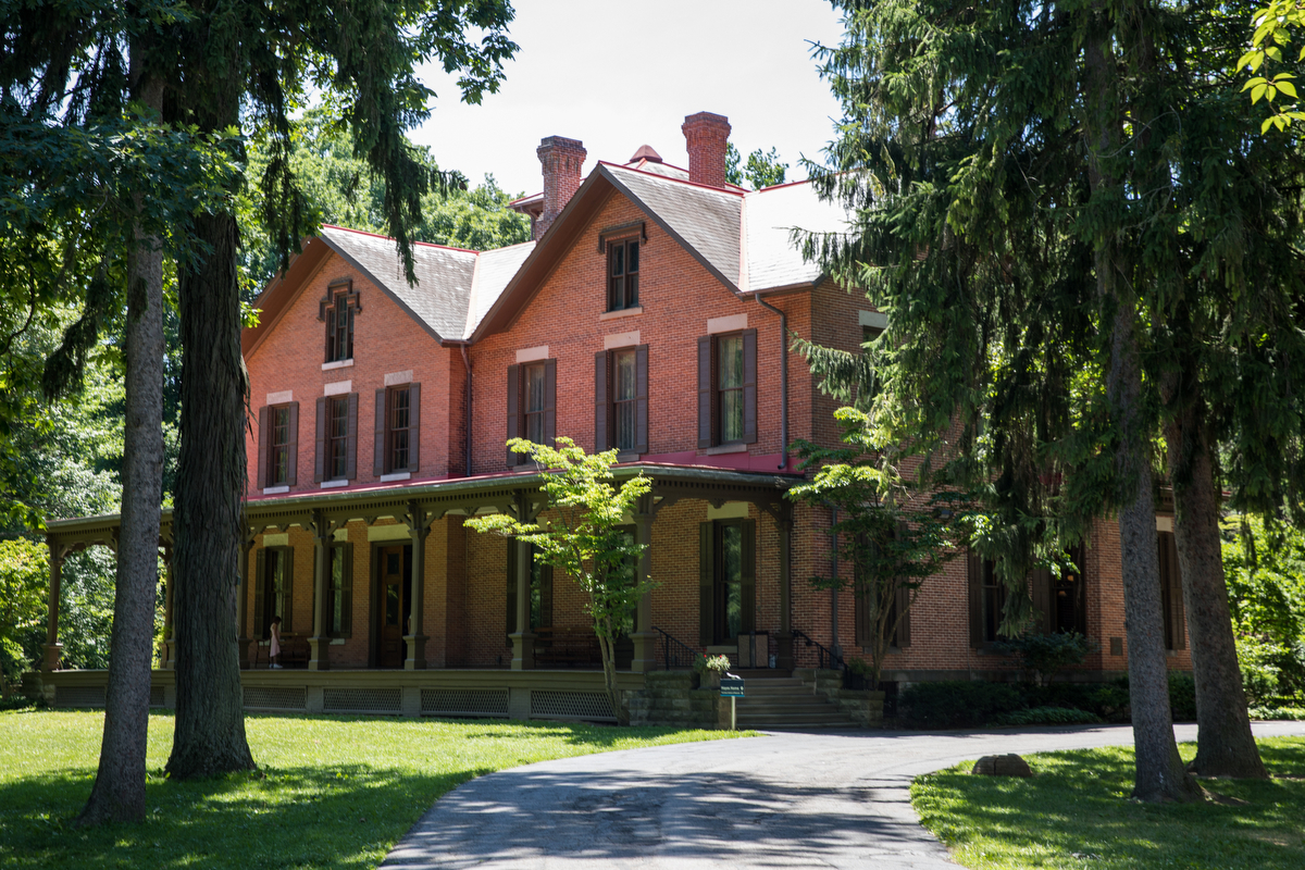 Built from 1859 to 1865, this 31-room mansion on the Spiegel Grove estate in Fremont, Ohio, was home to America's 19th president, Rutherford B. Hayes.