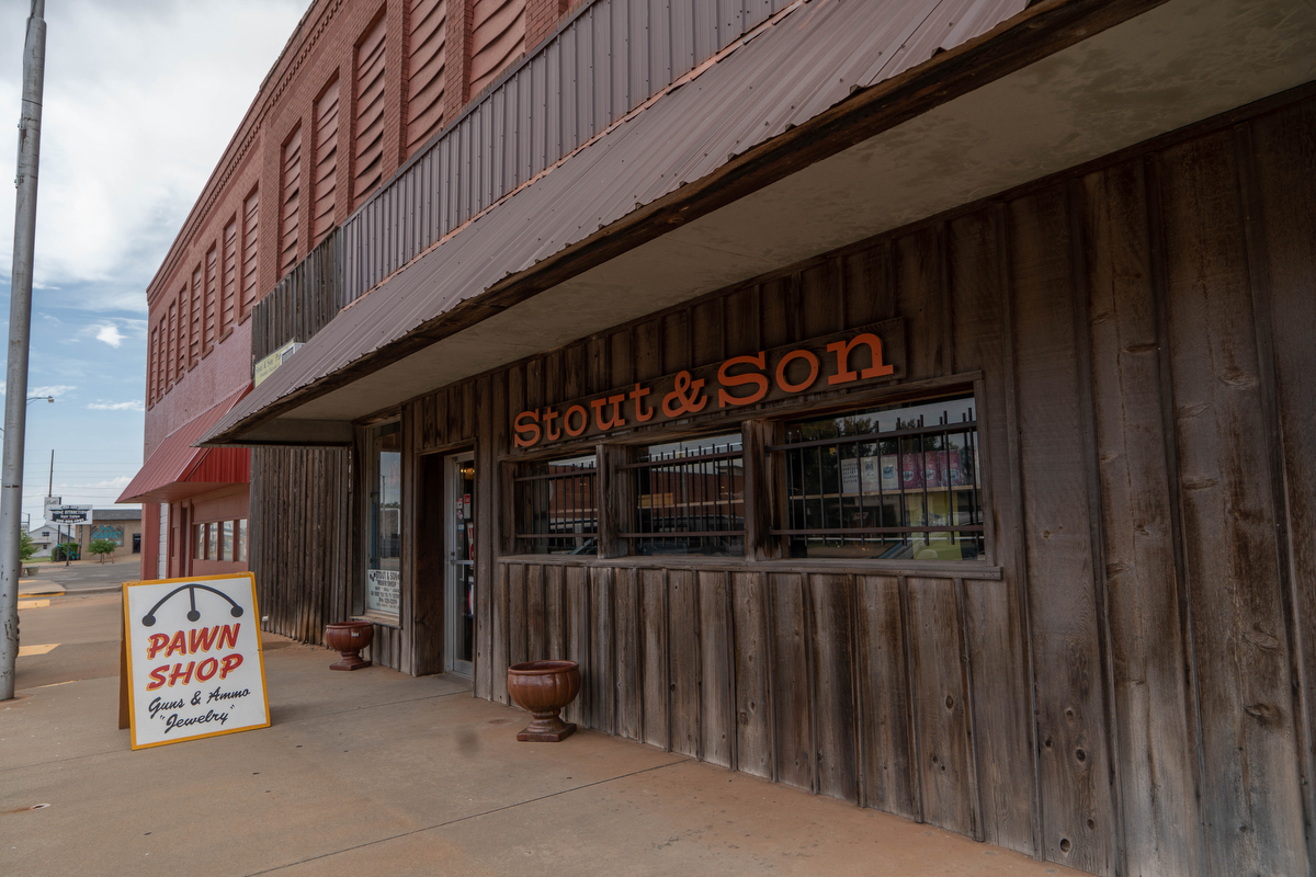 Elk City is in western Oklahoma along Route 66.  The city's population in 2017 was 11,555. Stout & Son Pawn Shop was started in 1952 by Steve Stout's grandfather.