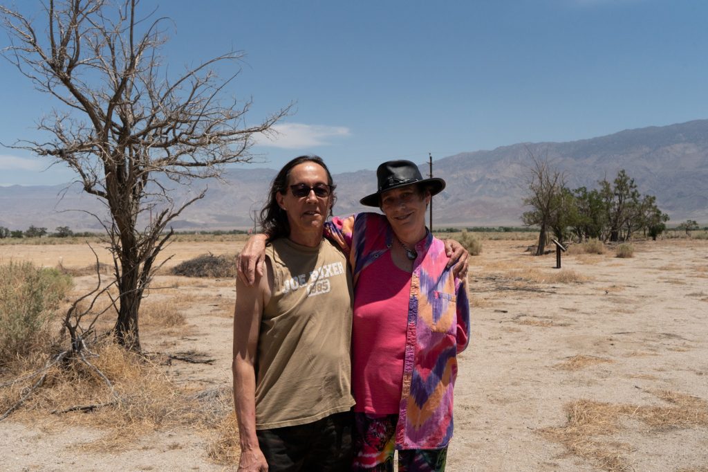 Elizabeth and Terry Vance have been divorced for more than 20 years, but the y still travel together. A recent trip brought them to Manzanar Historic Site. (Lenny Martinez/News21)