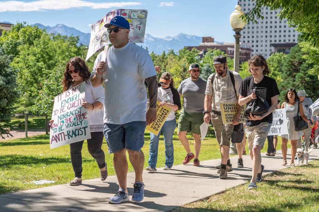 Residents of Salt Lake City gathered at the Utah Capitol to protest President Donald Trump’s administration’s treatment of immigrants. Utah Highway Patrol estimated more than 2,000 people attended the event. (Lenny Martinez Dominguez/News21)